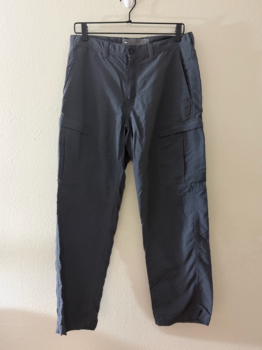 REI Men’s Gray Cargo Hiking Pants – Size 32x30